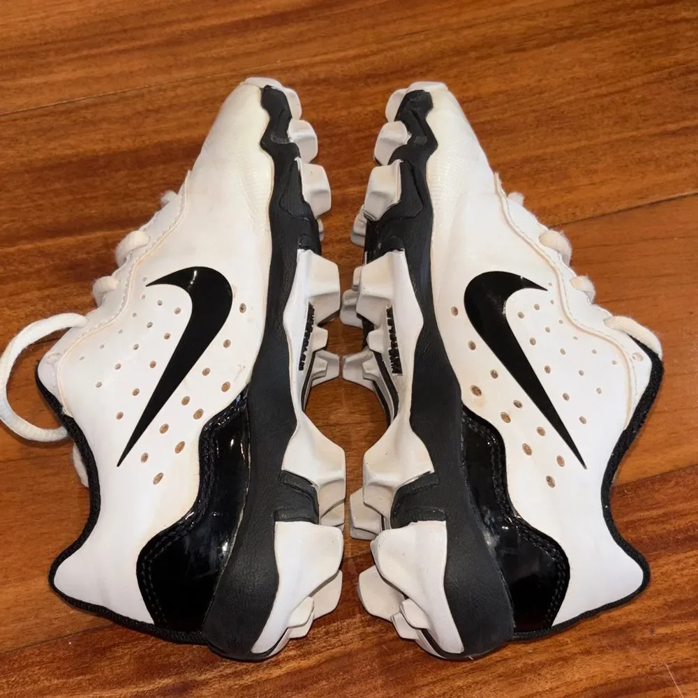 Nike Kids White and Black Football Baseball Cleats Sneakers size 13K